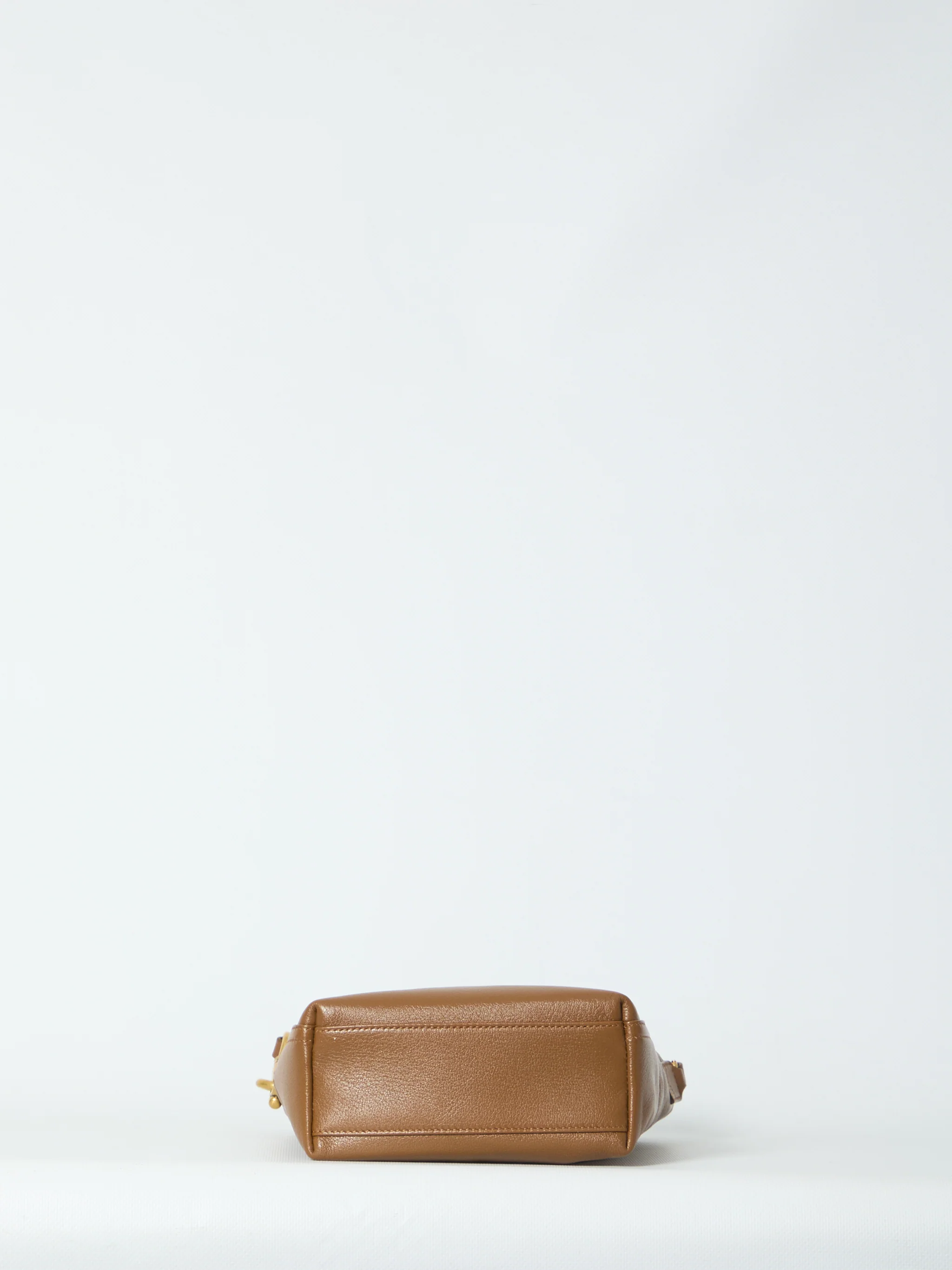 b clip bucket bag