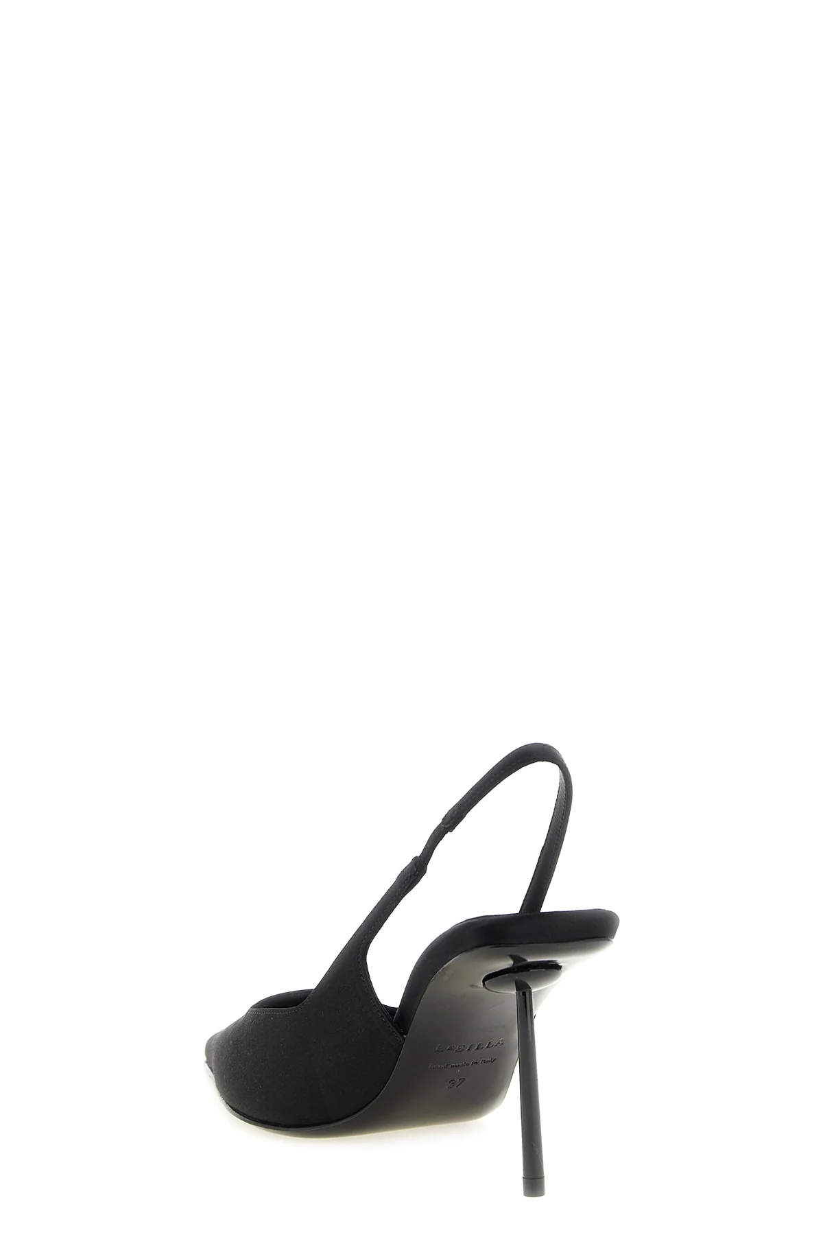 le silla amelia slingbacks define a new footwear geometry through a sharp and