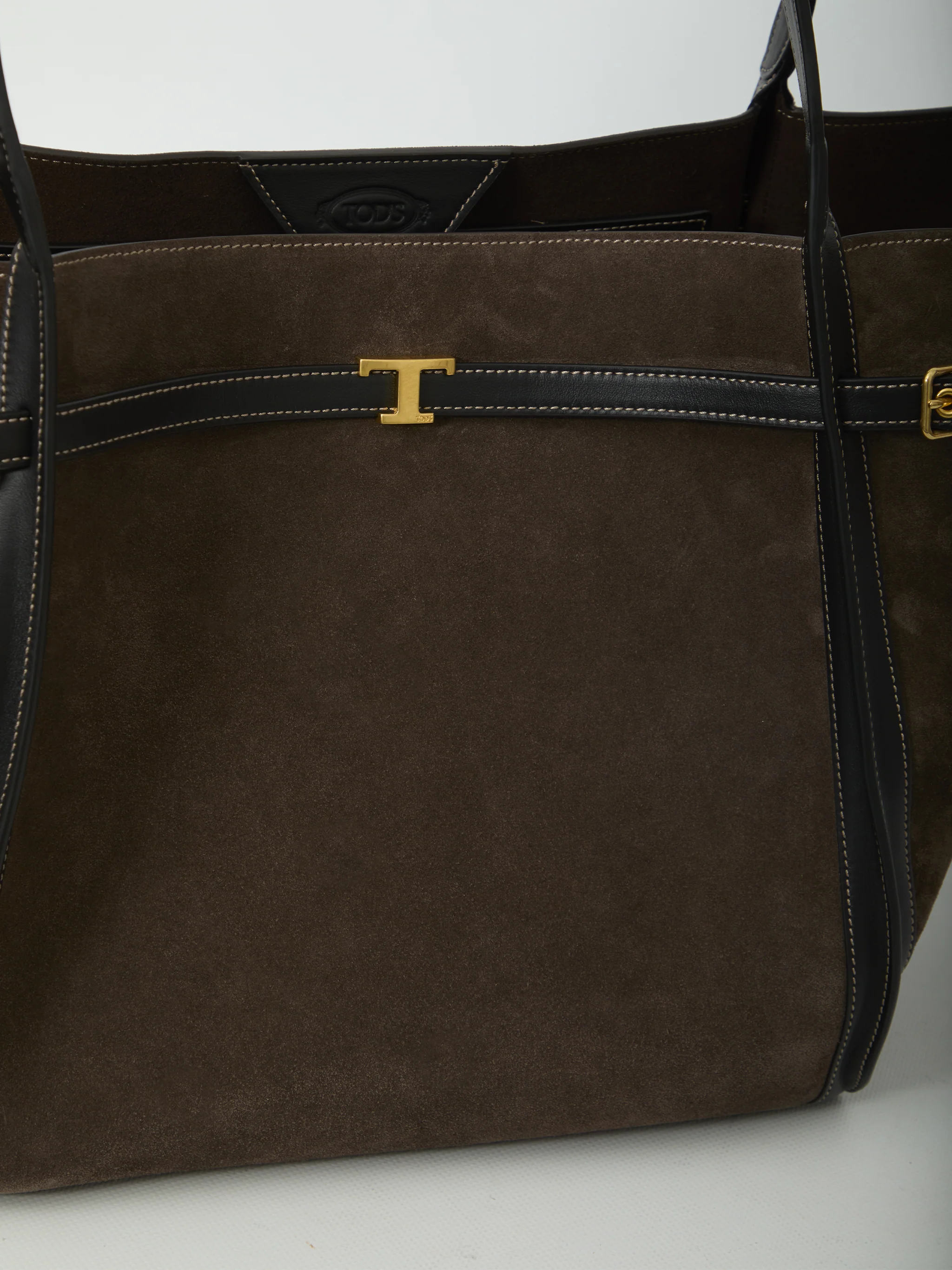 medium t signature shopping bag