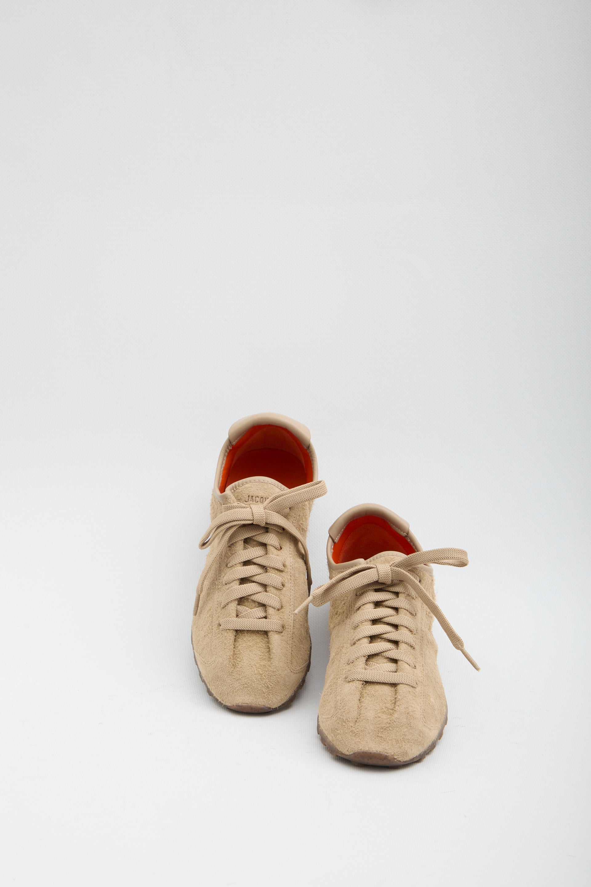 les tennis sneakers