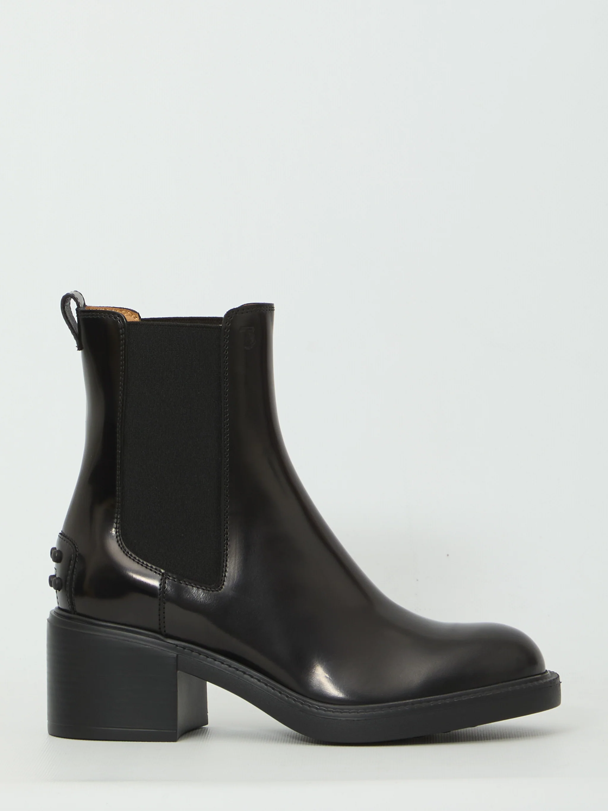 ankle boot in leather