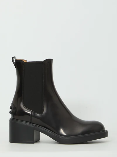 ankle boot in leather