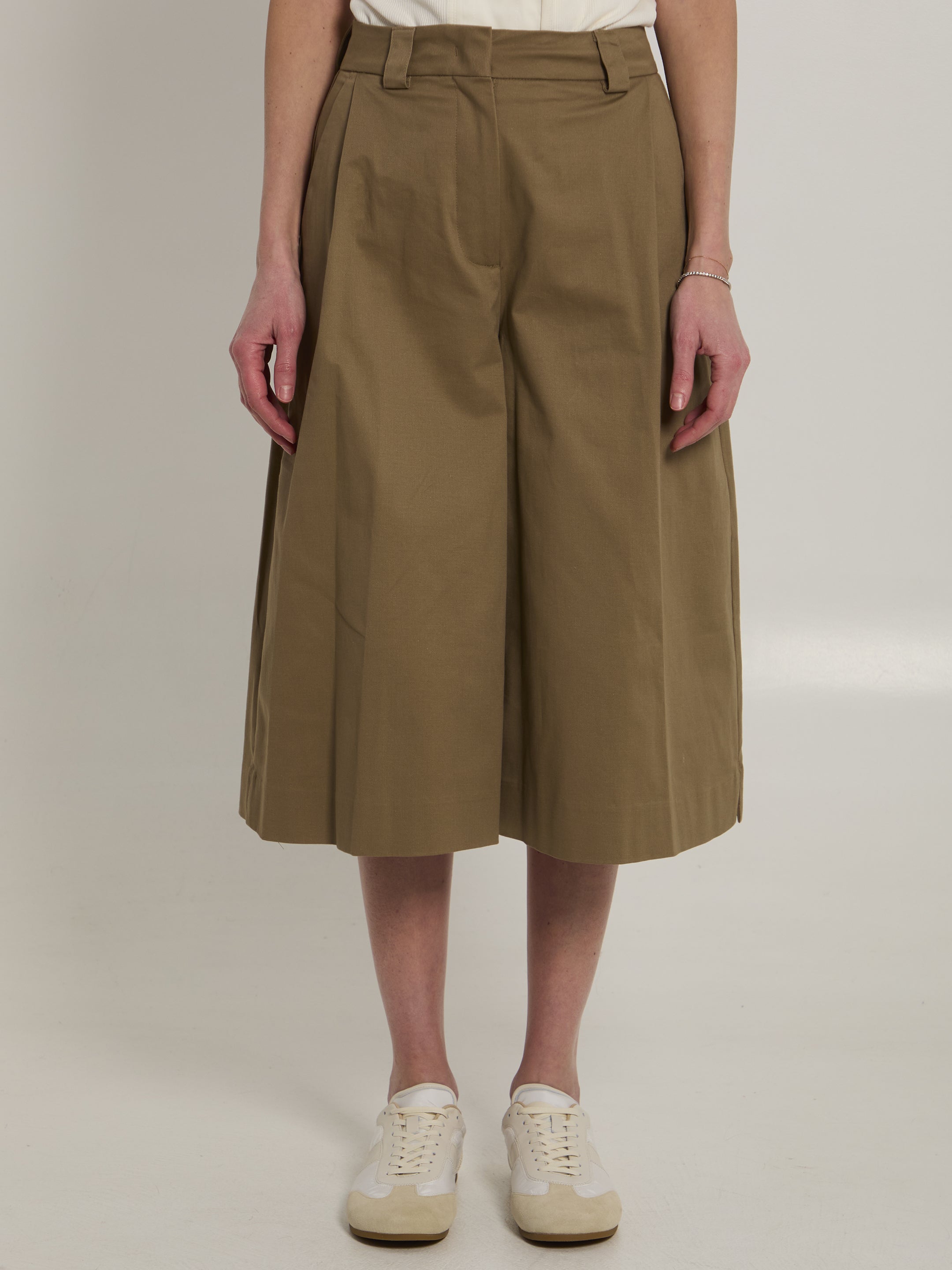THE LATEST  38 dakota bermuda pants