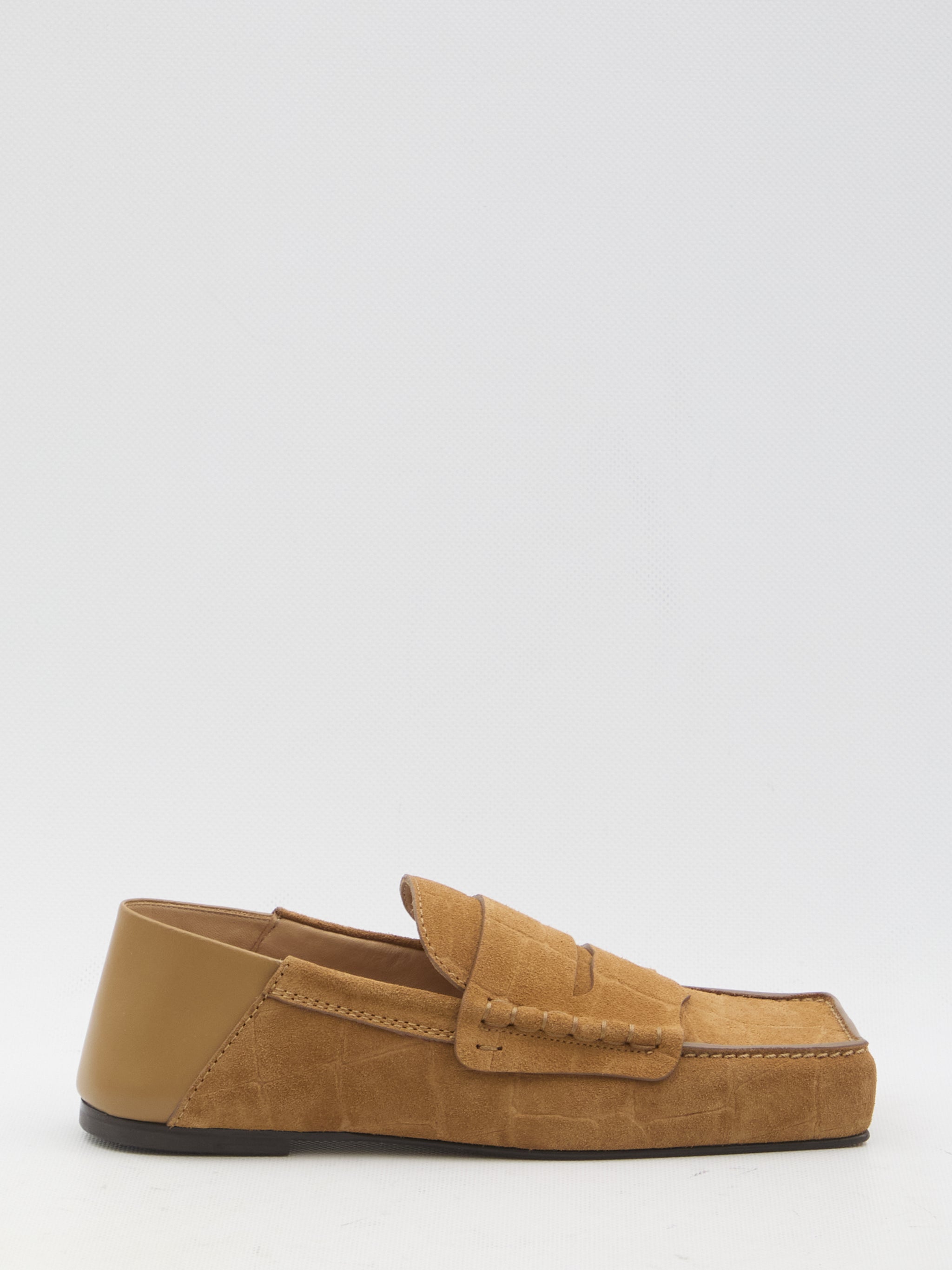 carré loafers