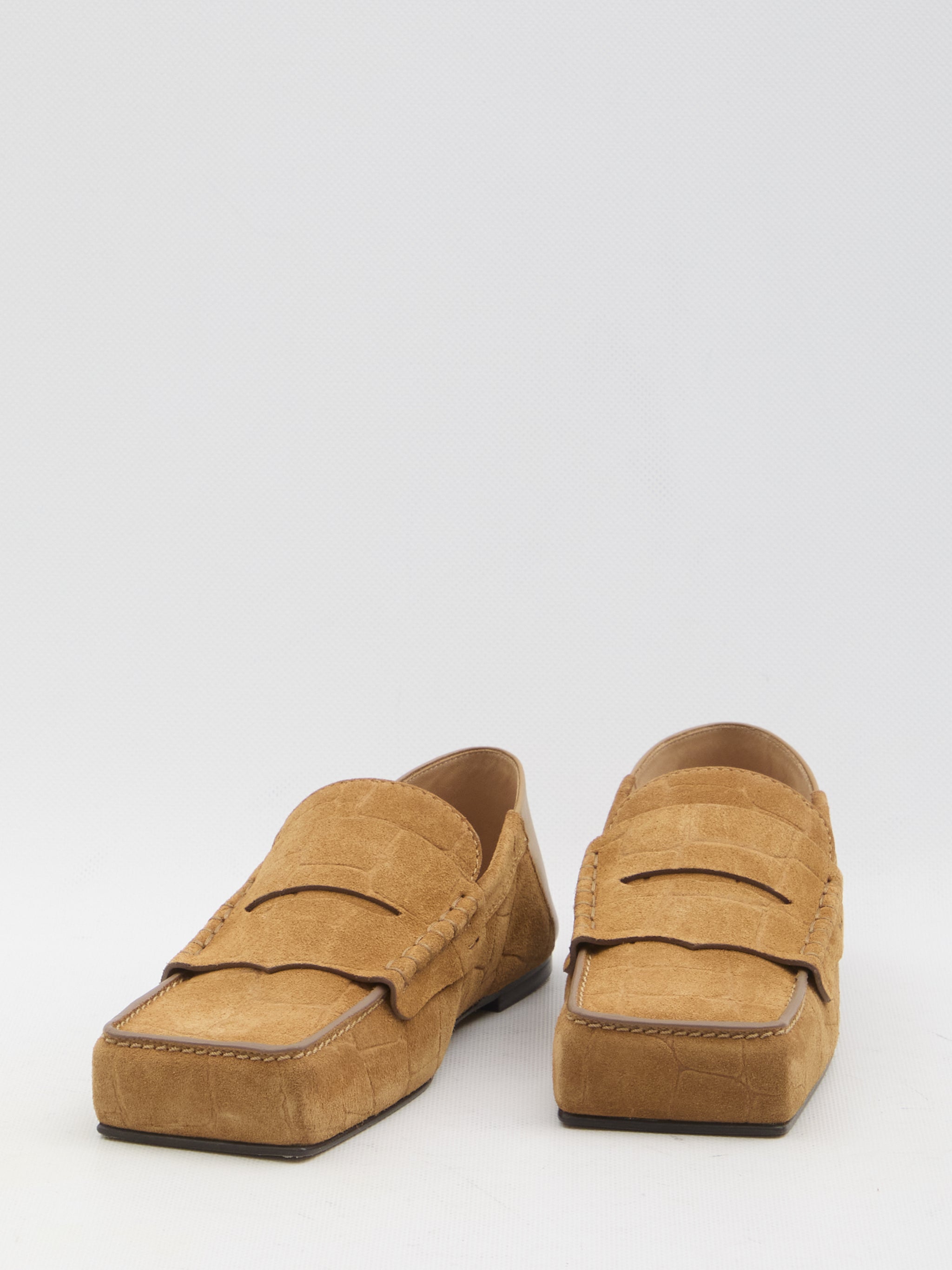 carré loafers