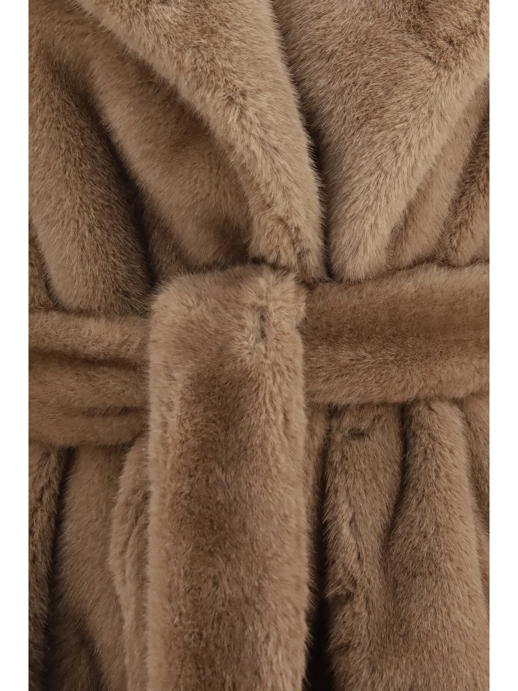 miss coat in faux fur