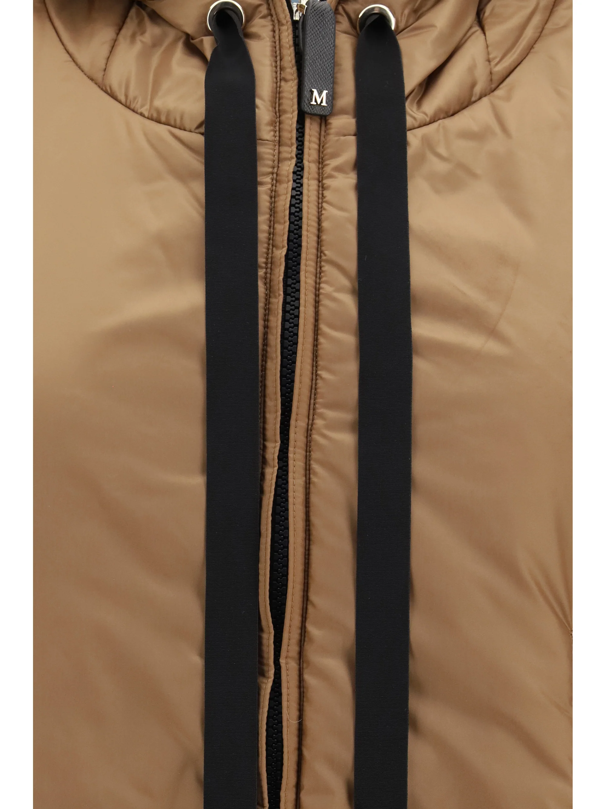 hooded padded vest in water repellent canvas