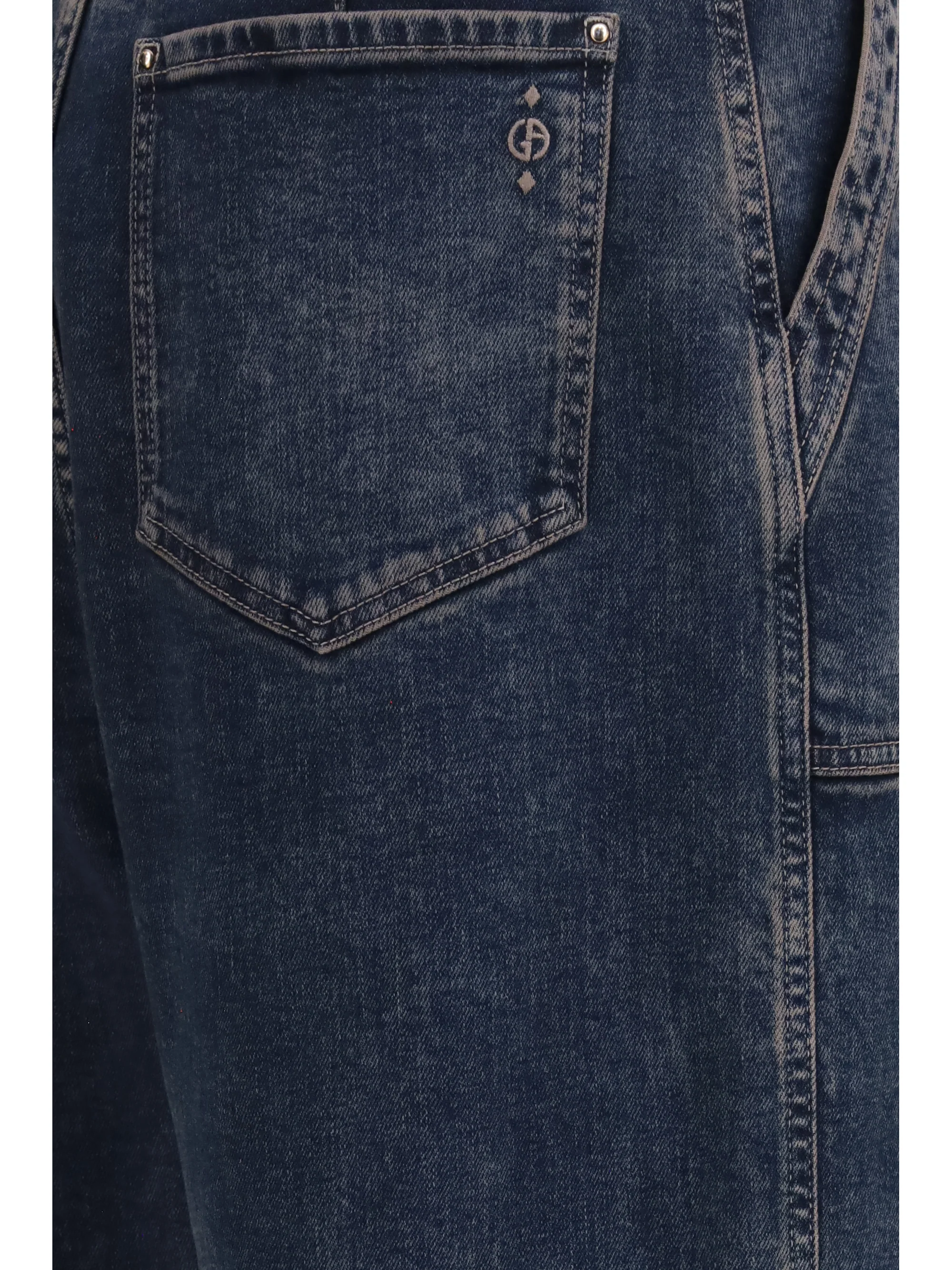 wide-leg jeans with belt
