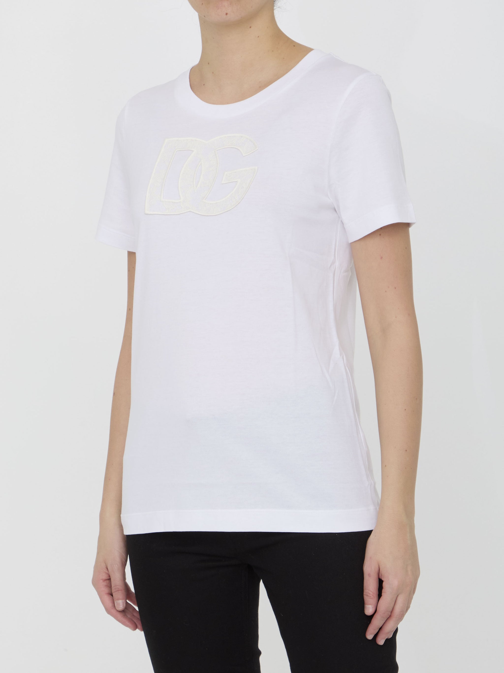 t-shirt with dg logo