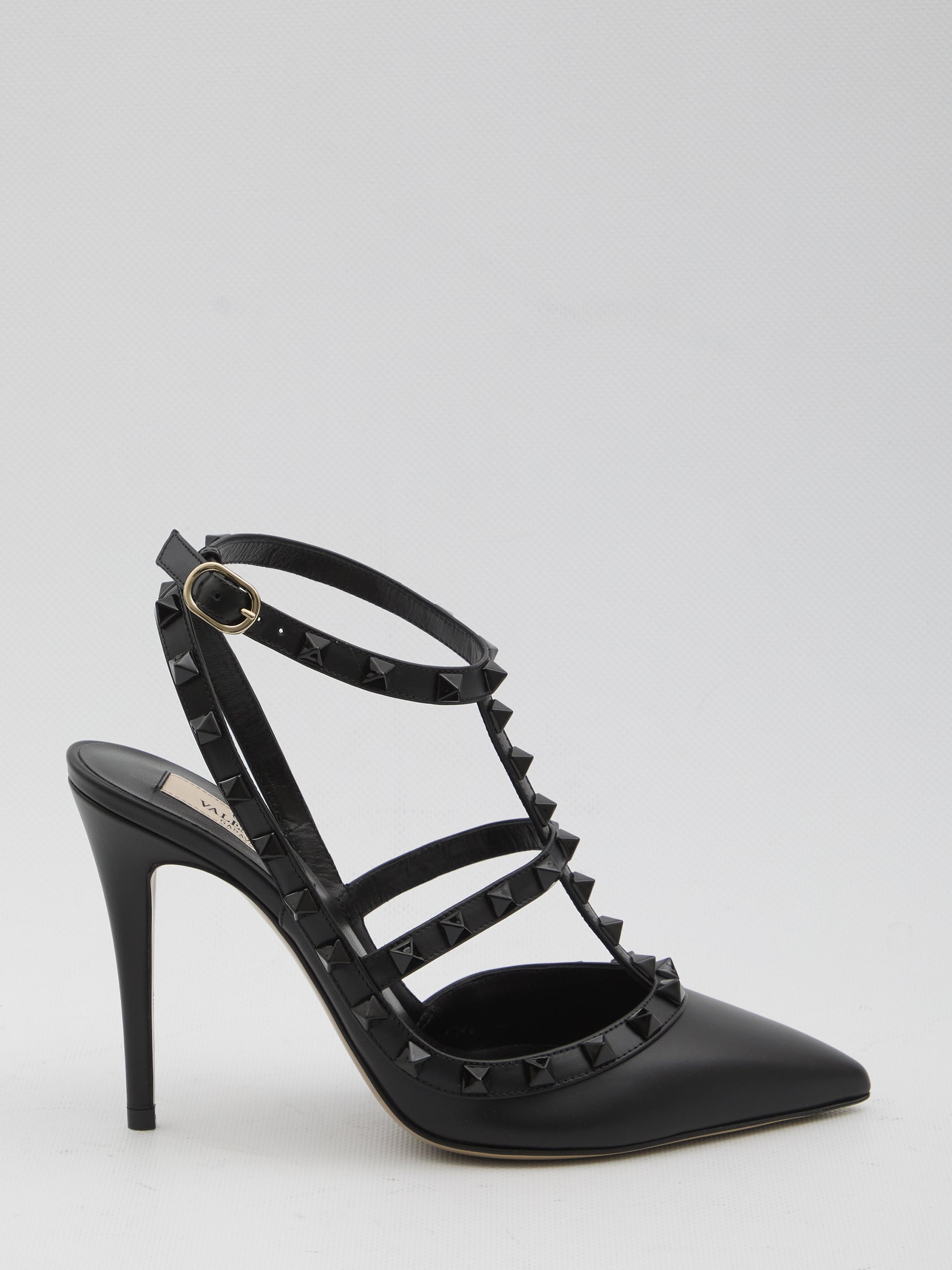 rockstud pumps