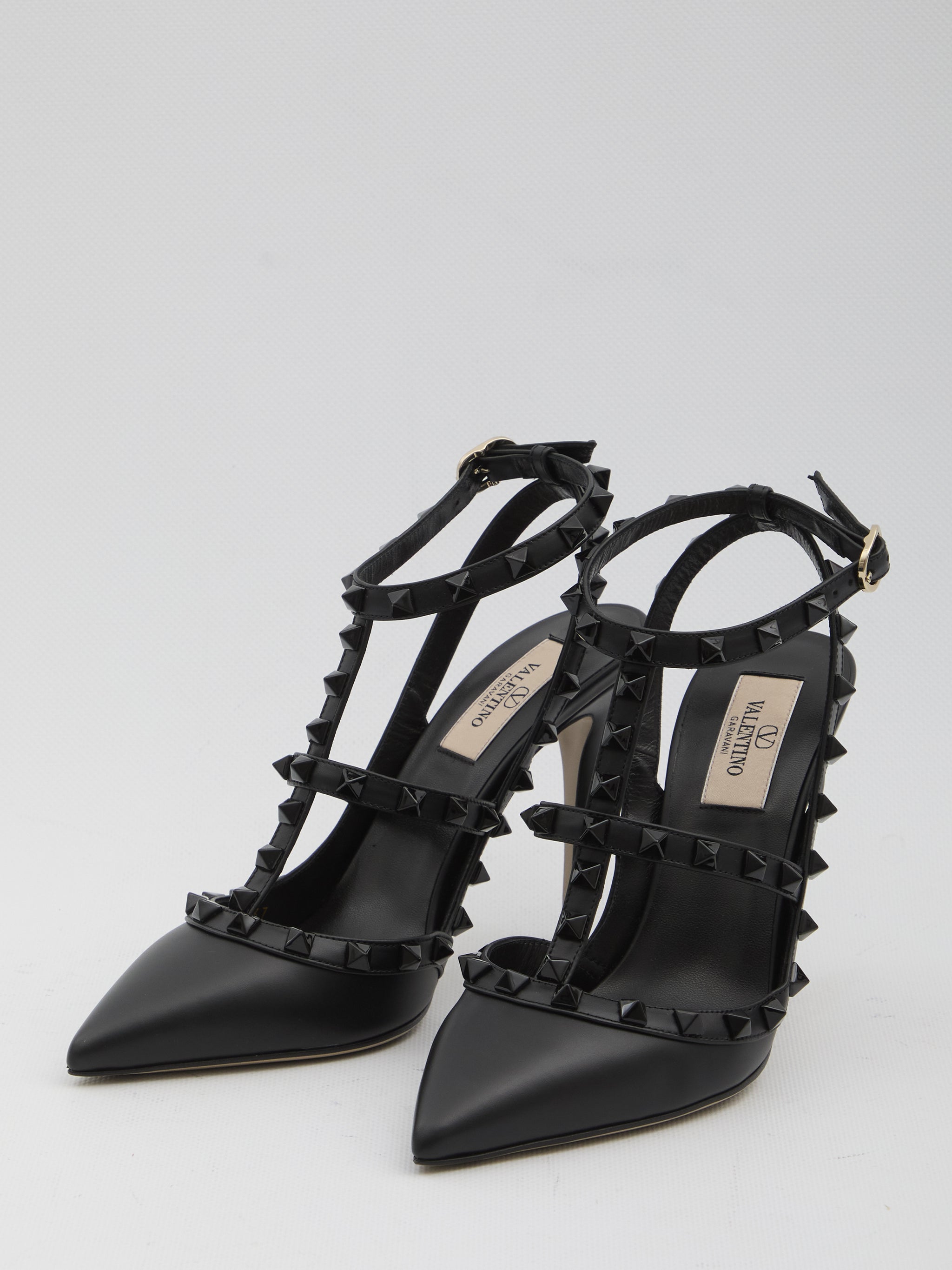 rockstud pumps