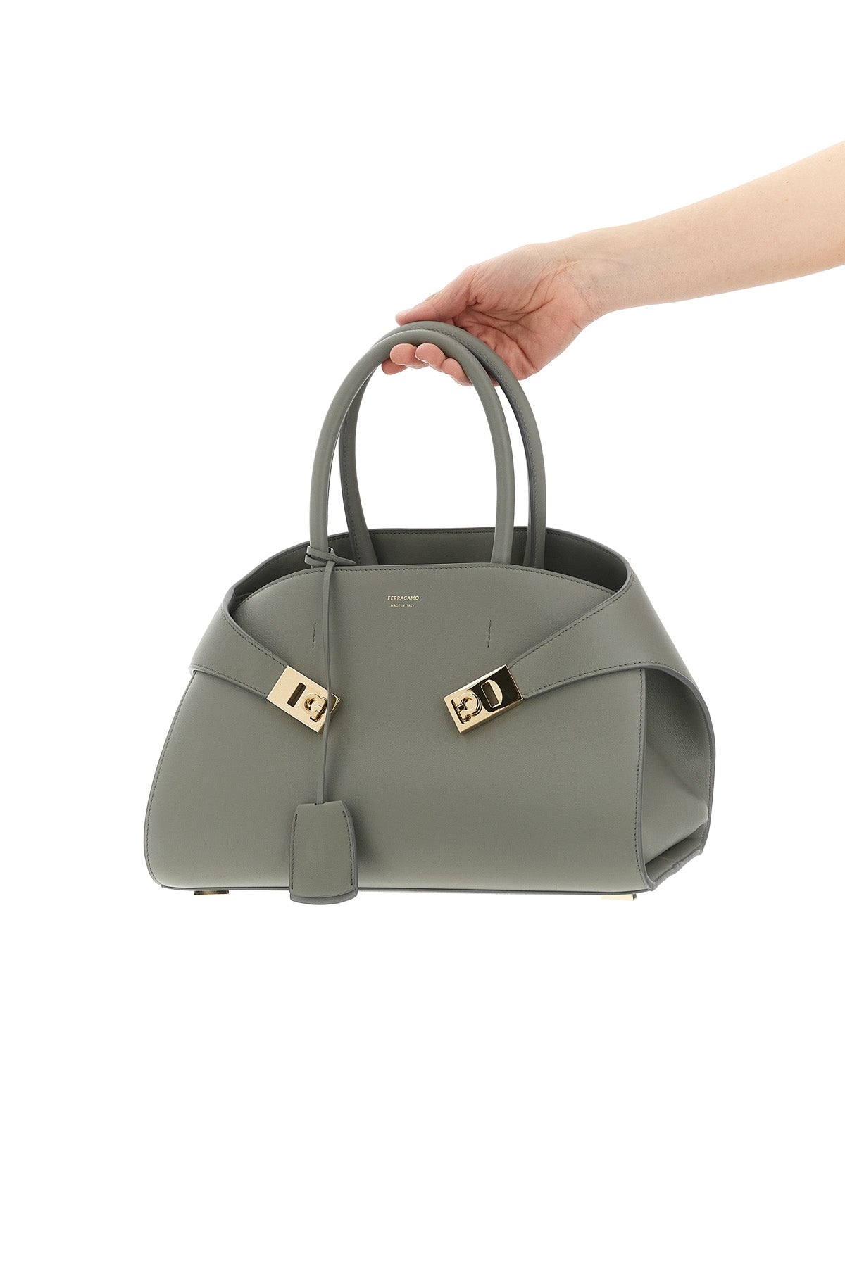 FERRAGAMO OS hug (m) handbag in calf leather treated