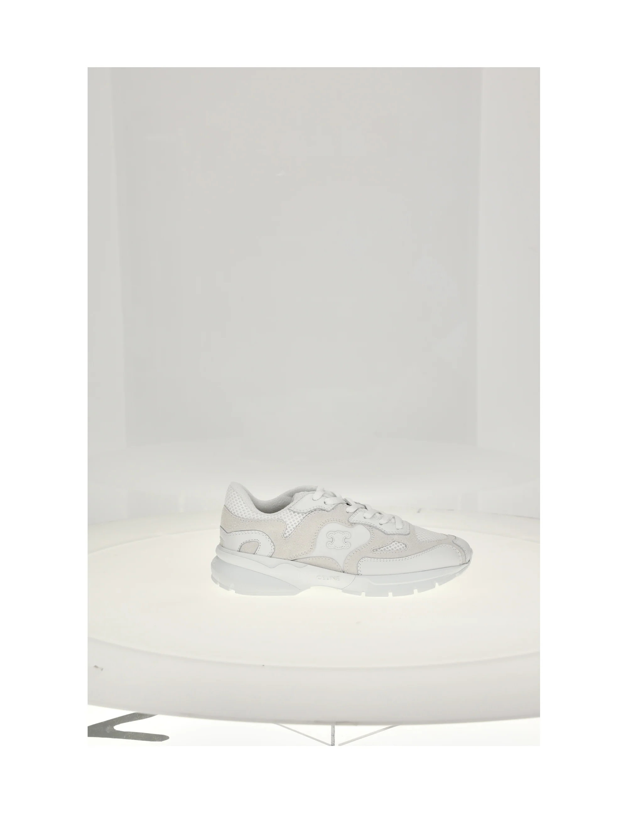 low lace-up sneaker