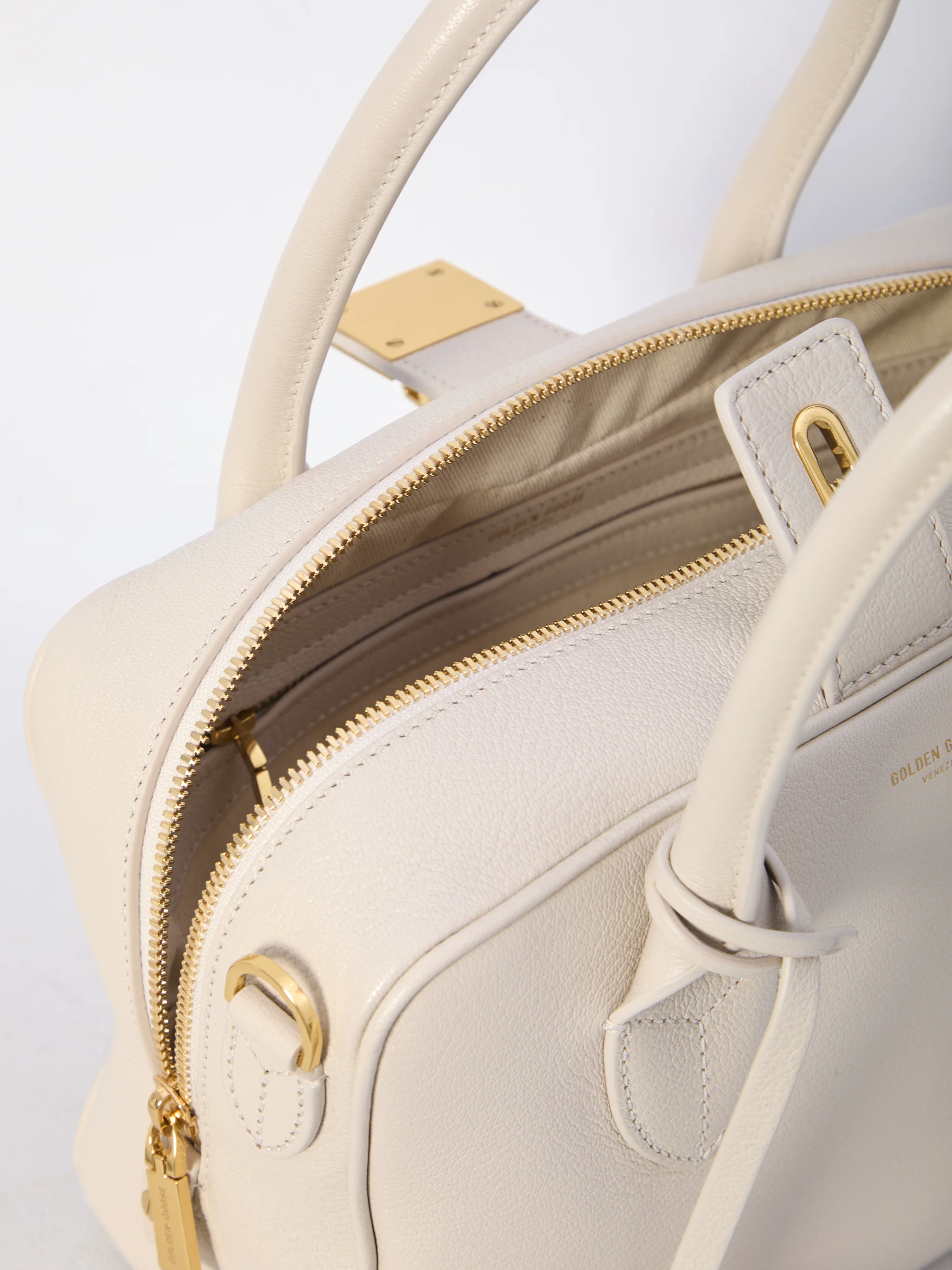 vita hand bag