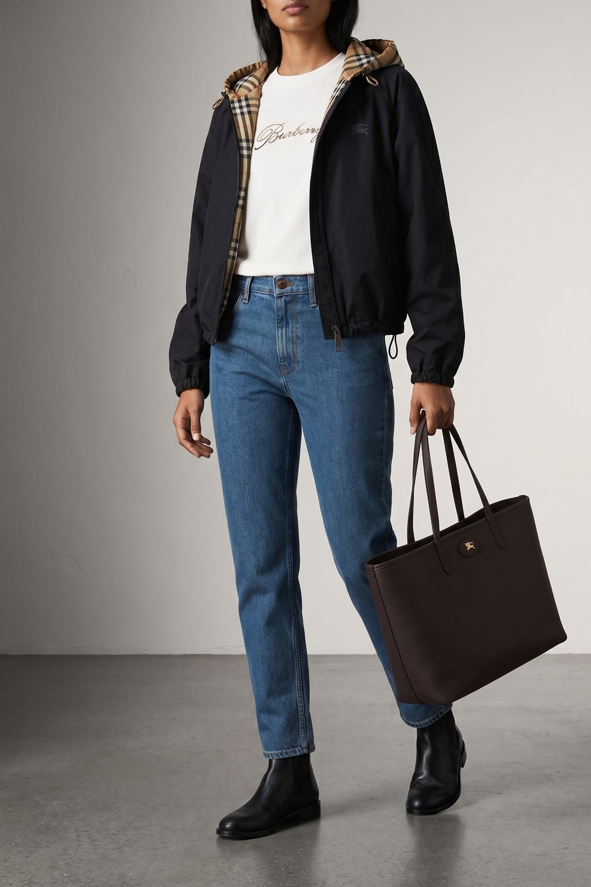 BURBERRY OS medium bloomsbury reversible shopping bag in grain calf leather and woven cott