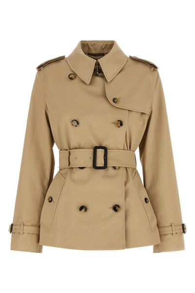 burberrys short lakefield trench coat redefines the codes of outerwear throug