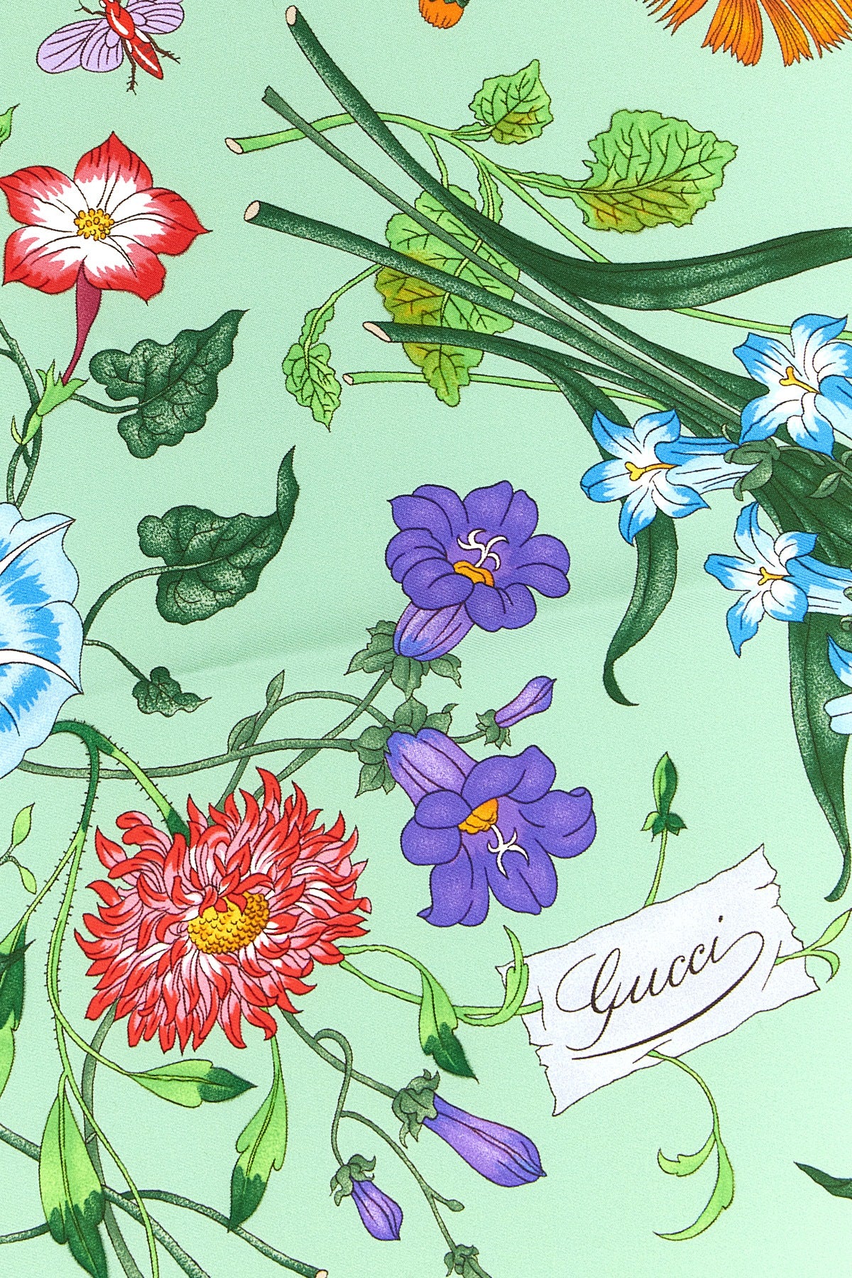 GUCCI OS gucci carré defines the excellence of accessories through a pure silk twill cons