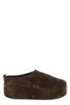 the sabot balenciaga alaska pltf slide is distinguished by a structured construc