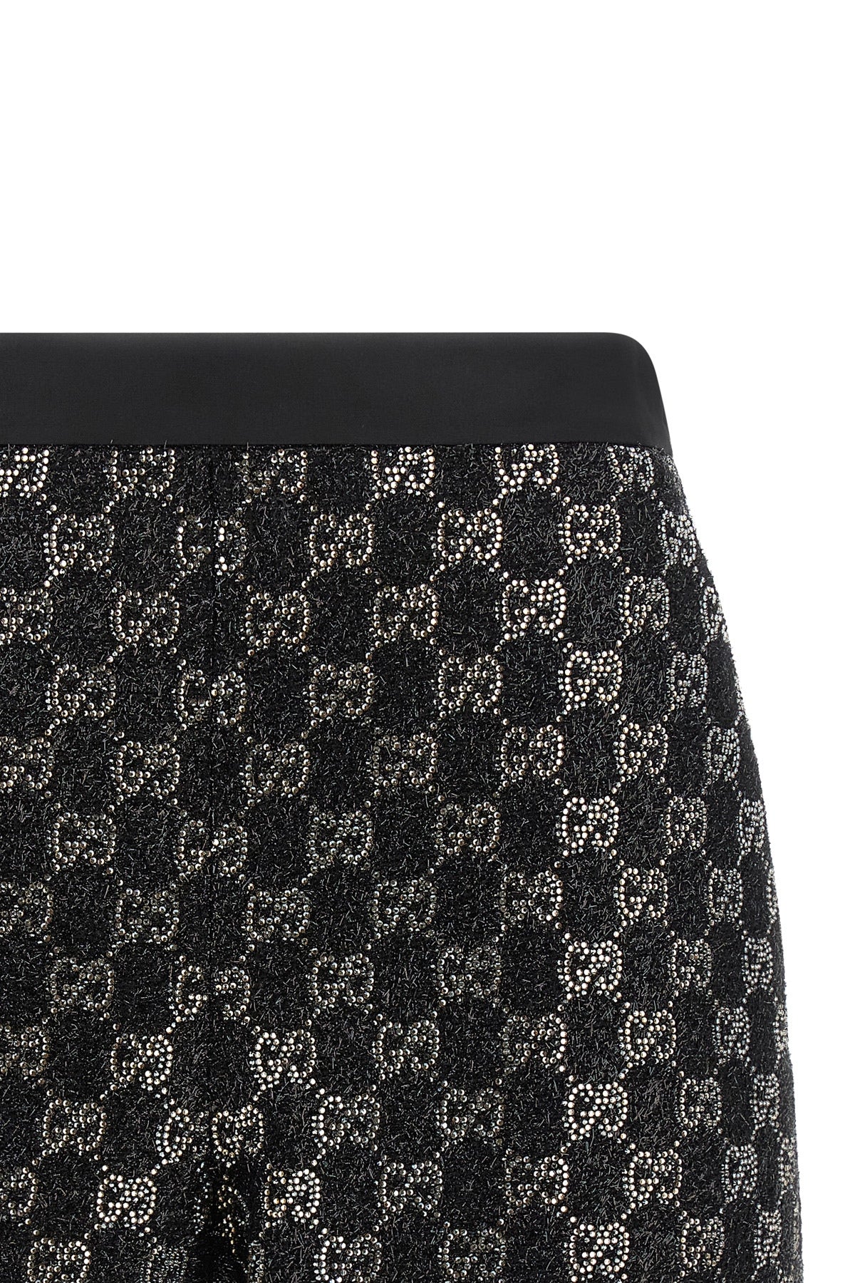 gucci shorts redefine evening elegance through a high-waisted tailored silhouett