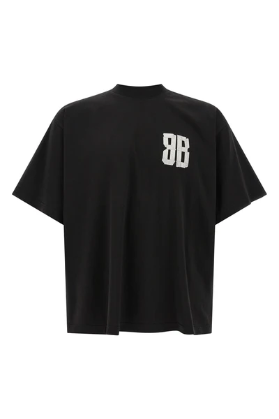 the balenciaga glitter tape type oversize t-shirt redefines the volumes of eve