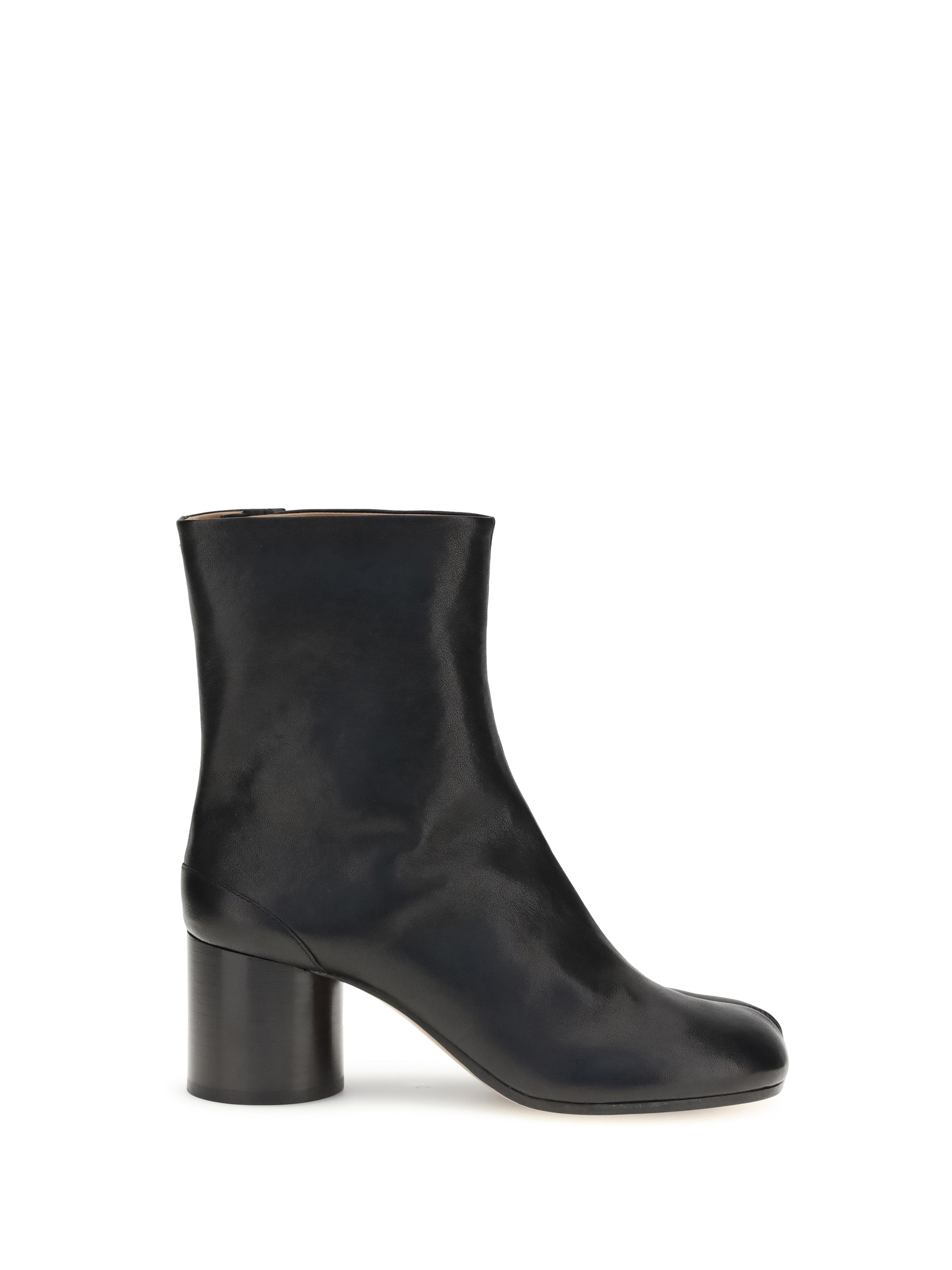 MARGIELA 36 tabi ankle boots