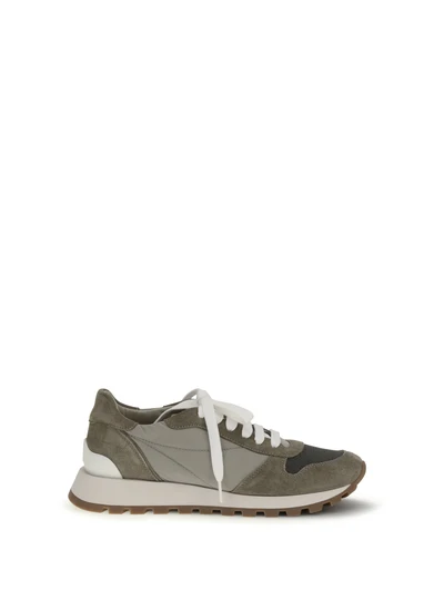runner sneakers