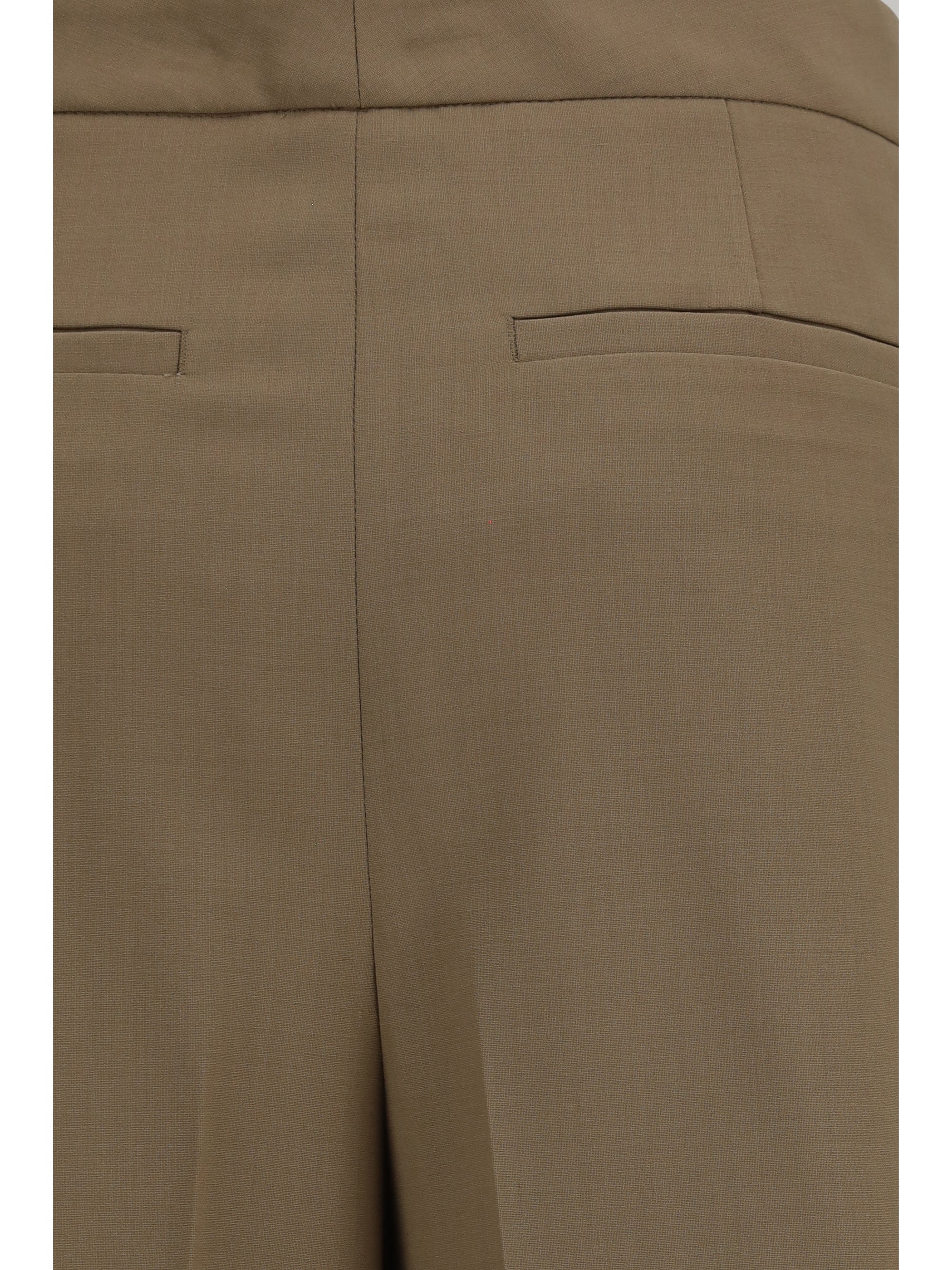 pleated pants