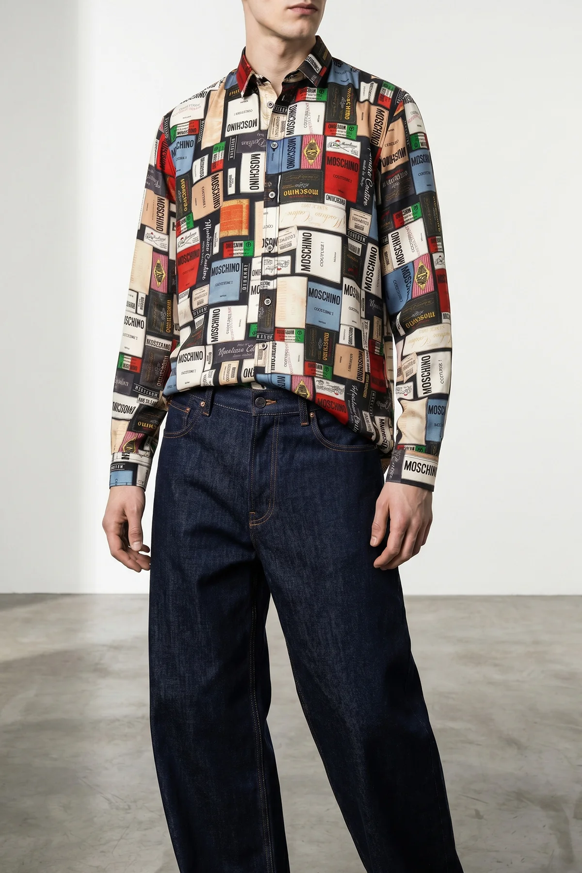 moschinos labels shirt
