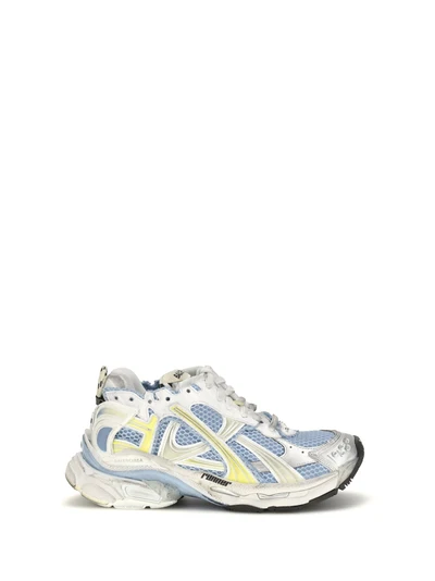 runner mesh sneakers