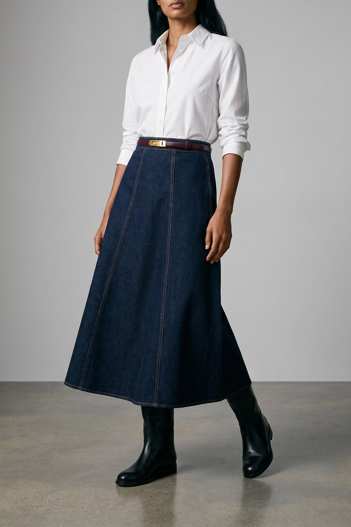 ALBERTA FERRETTI 40 the thin belt by alberta ferretti stands out for its minimal silhouette and an e