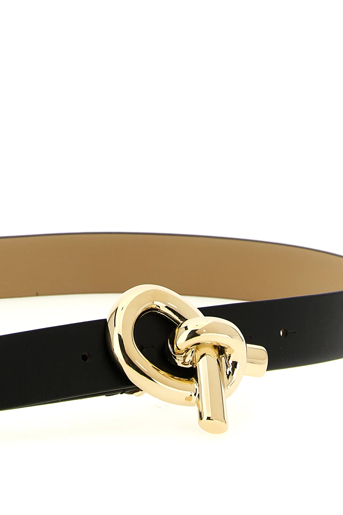 the fabiana filippi belt in fine smooth leather defines the silhouette