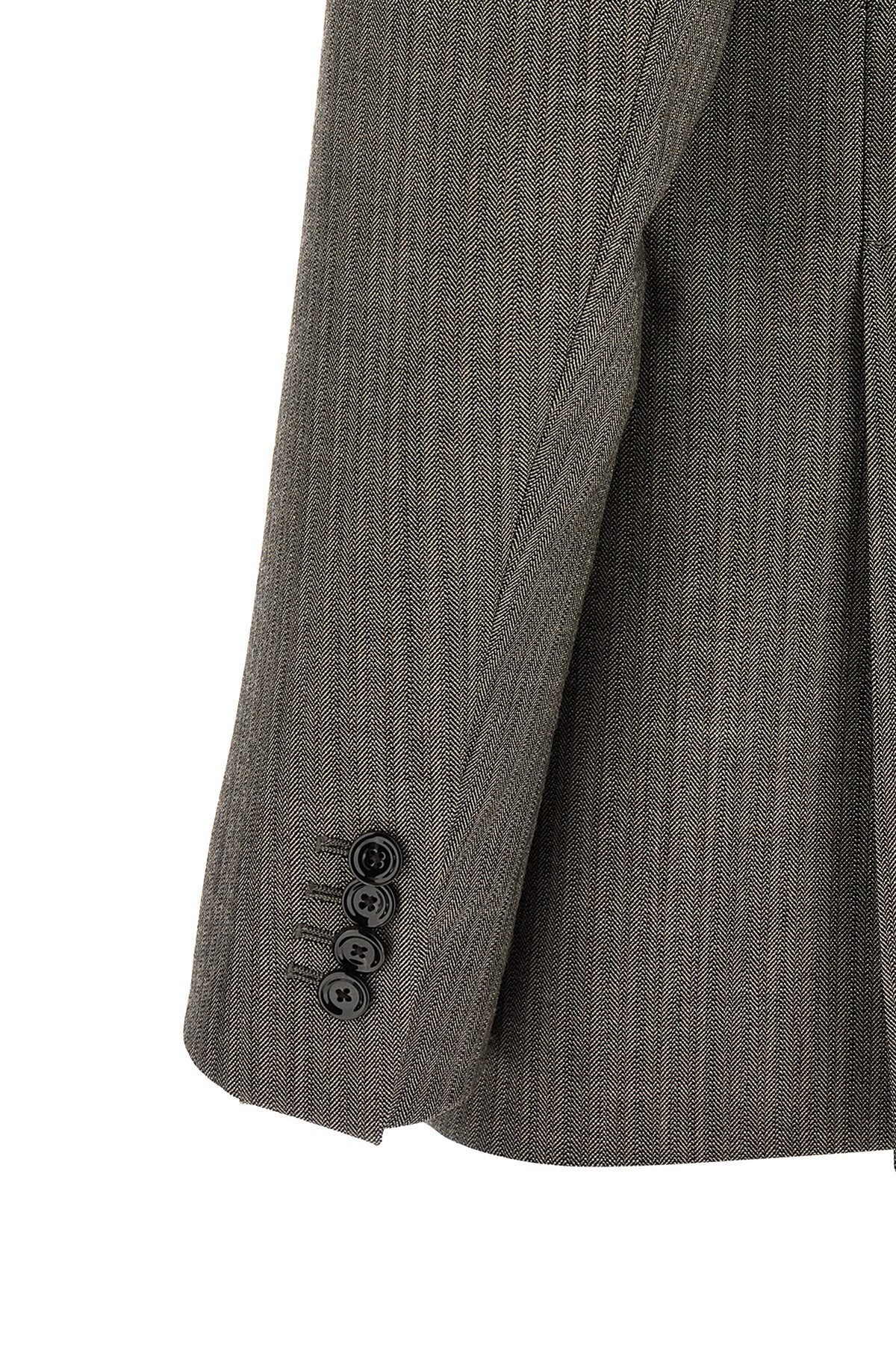 the double-breasted lardini feeling suit