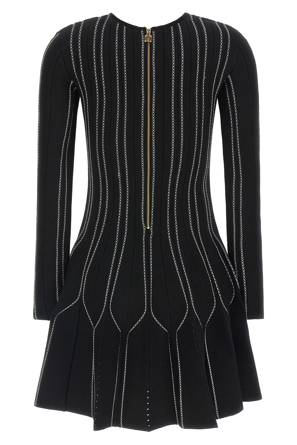elisabetta franchi mini dress defines the silhouette through a rigorous sartoria
