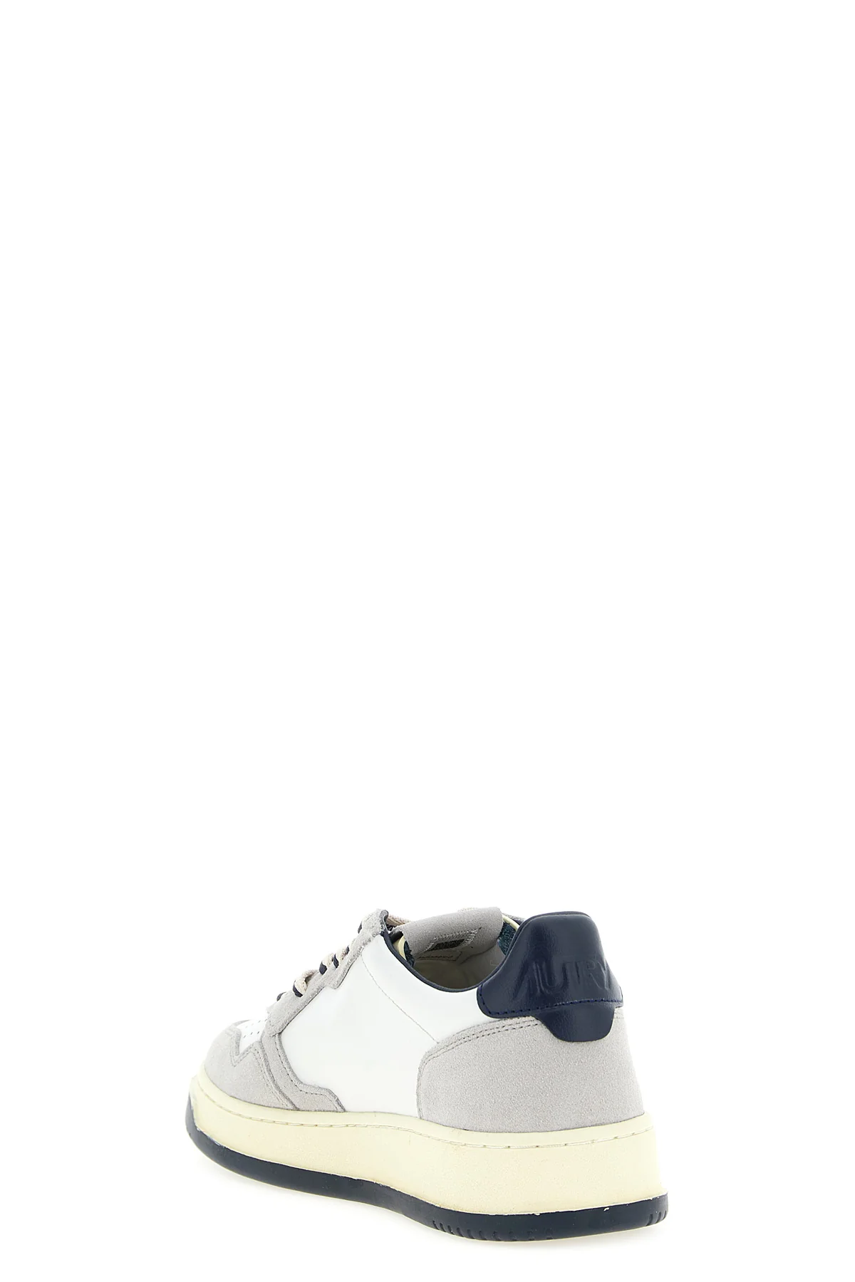 autry medalist low sneakers feature a structured low-top silhouette