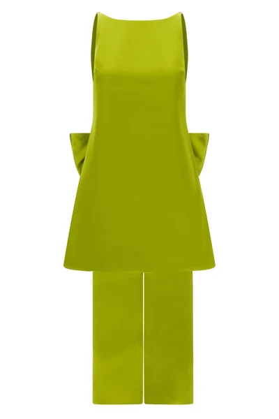 the self-portrait short dress defines a new sartorial perspective through unexpe