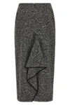 the valentino garavani pencil skirt redefines the codes of tailoring through une