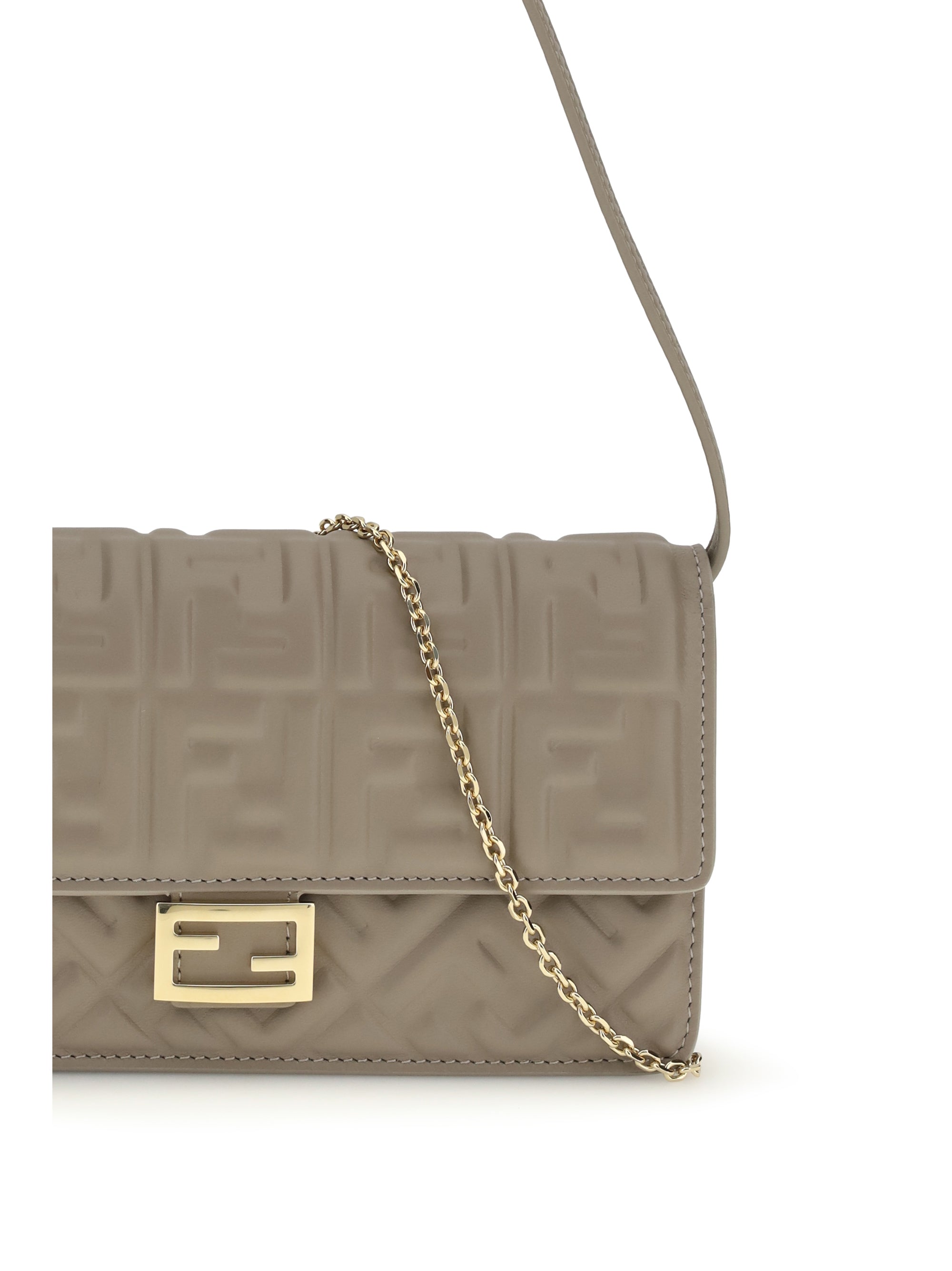 matisse chain wallet
