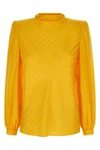 valentino garavanis mossi pure silk shirt stands out for its sartorial constr