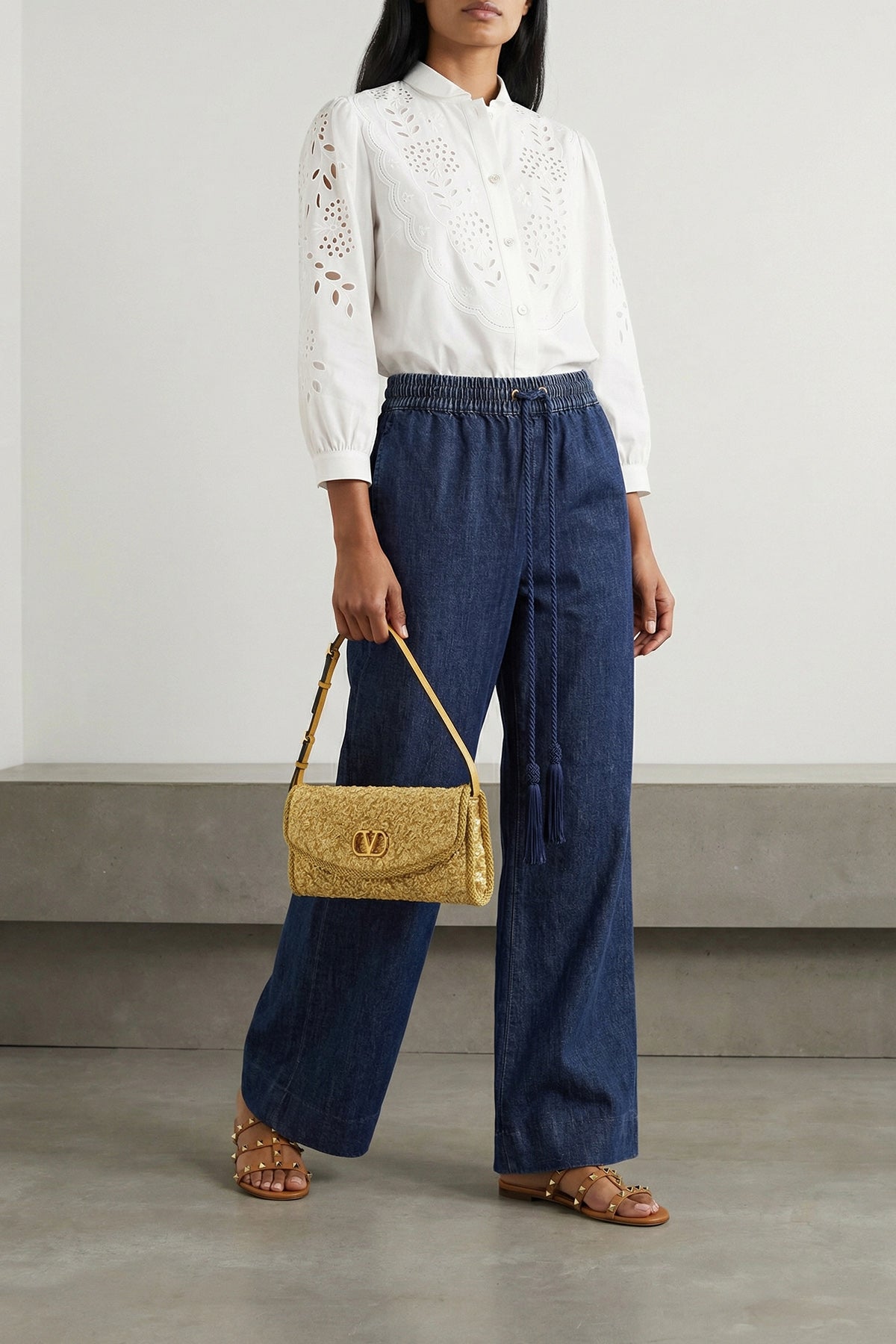 VALENTINO GARAVANI 38 solid chambray medium wash denim jeans