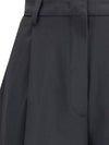 pleated pants