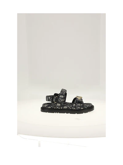 sandal shoes