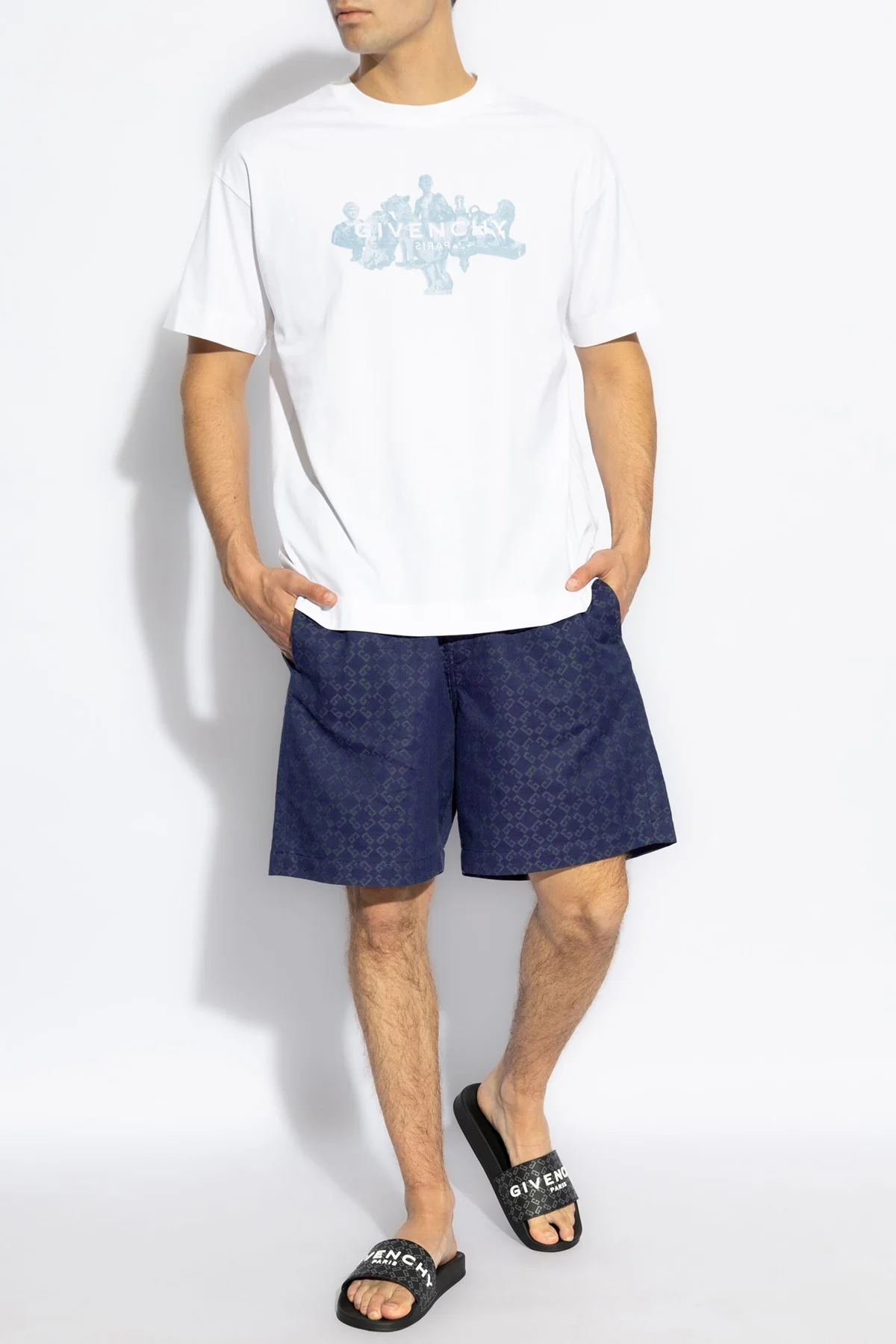 GIVENCHY 32 monogram jacquard bermuda shorts