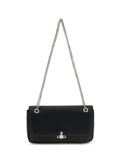 chain crossbody bag