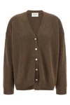 the be you cardigan stands out for a relaxed model and soft volumes that redefin