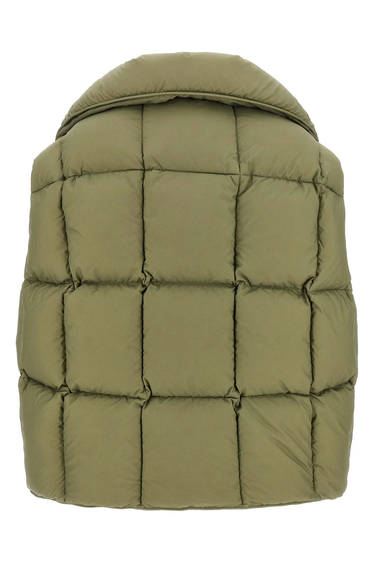 cozy cloud vest in quilted water-repellent nylon