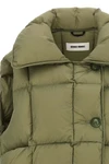 cozy cloud vest in quilted water-repellent nylon