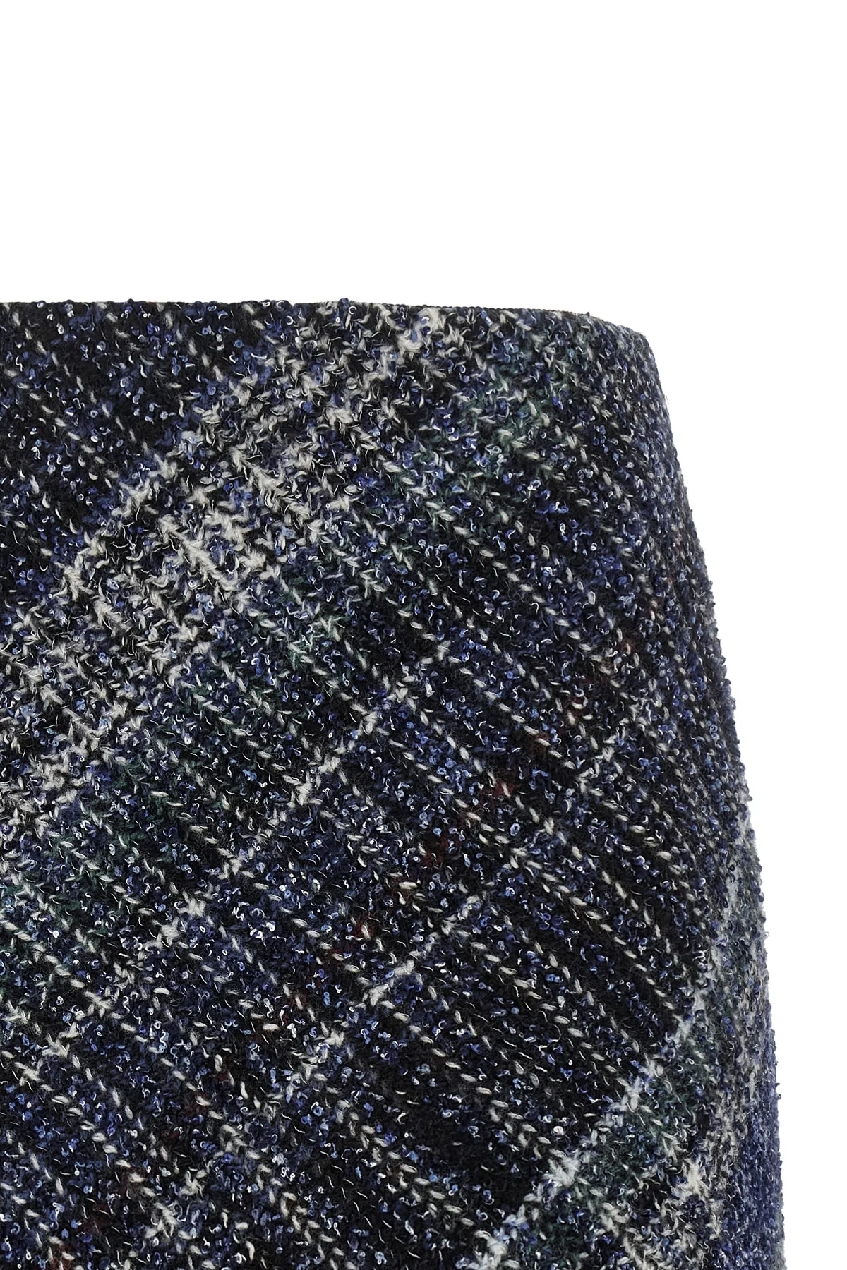 the missoni mini skirt defines an essential silhouette through a rigorous sartor