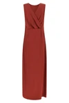 the long peserico dress defines a fluid silhouette and slipped through a double-