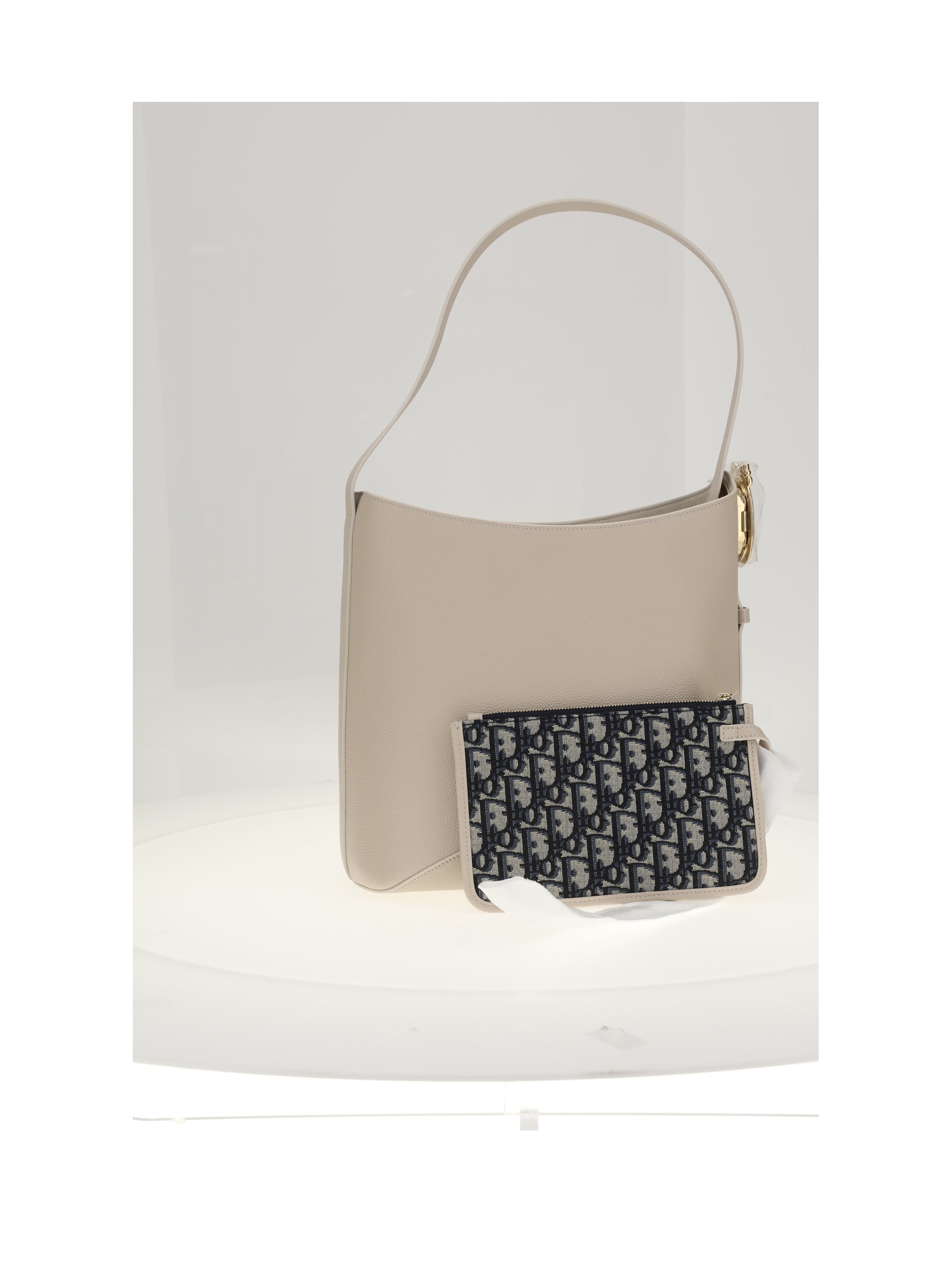 DIOR OS dior medallion lock medium bucket