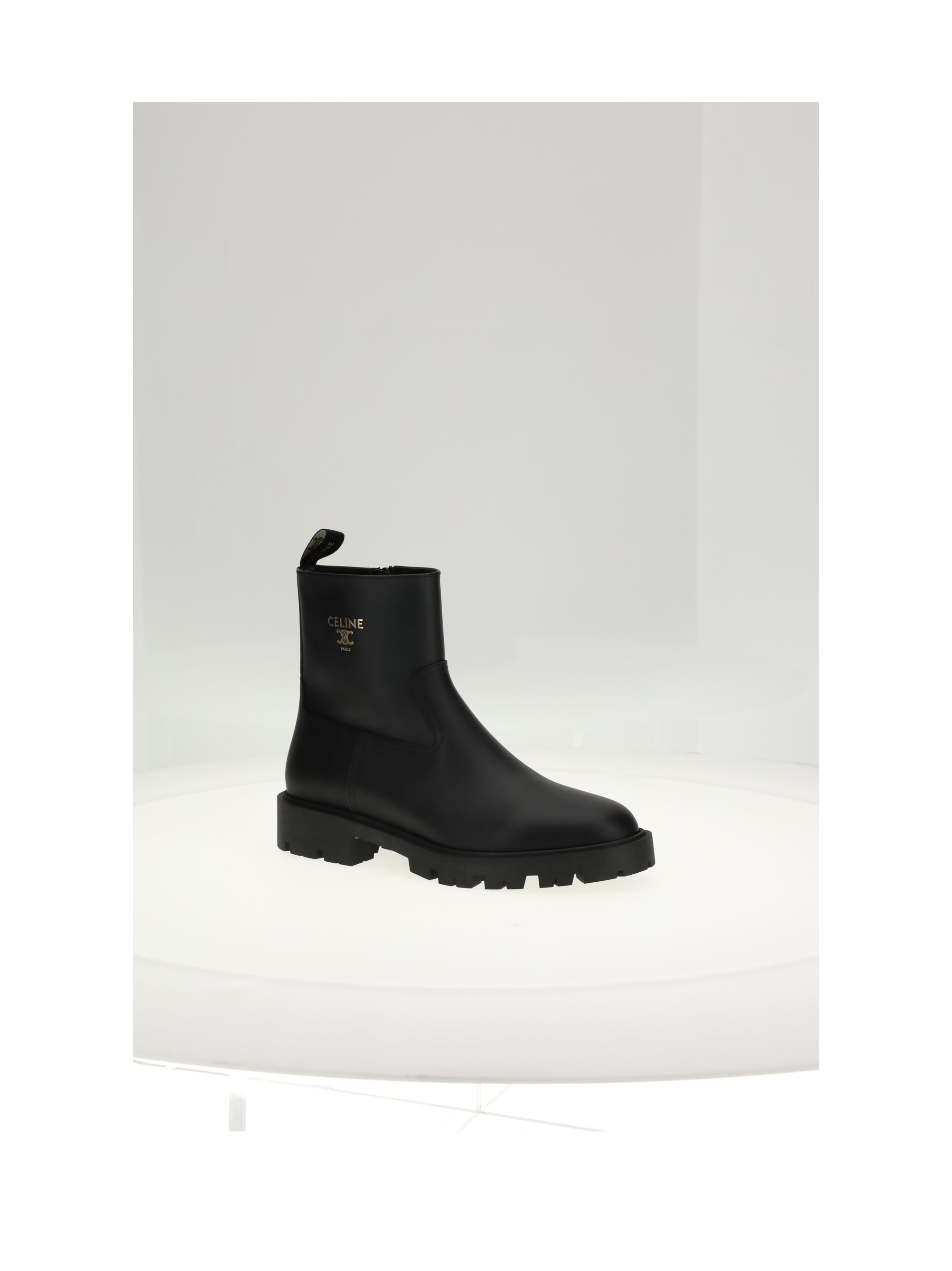 zipped boot 35